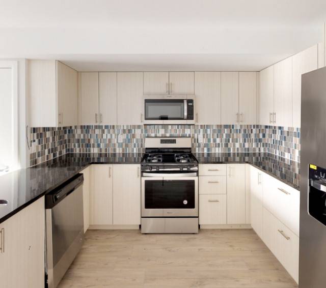 Furnished room for sublet first month's rent is free