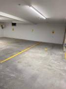 GARAGE IN TERIEUR A LOUÉ