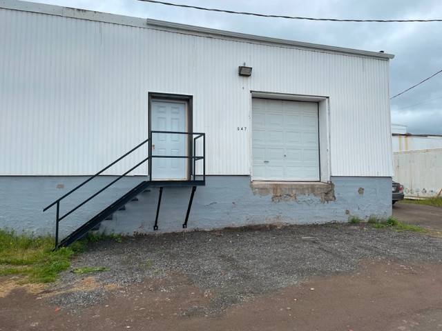 Warehouse For Rent 1500 sqft