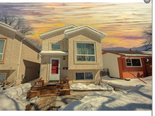 Gorgeous new home available $2350 plus utilities