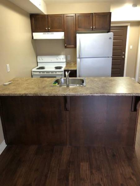 89 FLEET - BACHELOR APARTMENT DOWNTOWN - OCT 1ST