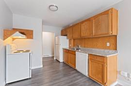 226 READE - 2 BEDROOM - CLOSE TO HOSPITAL - AVAIL NOV 1ST