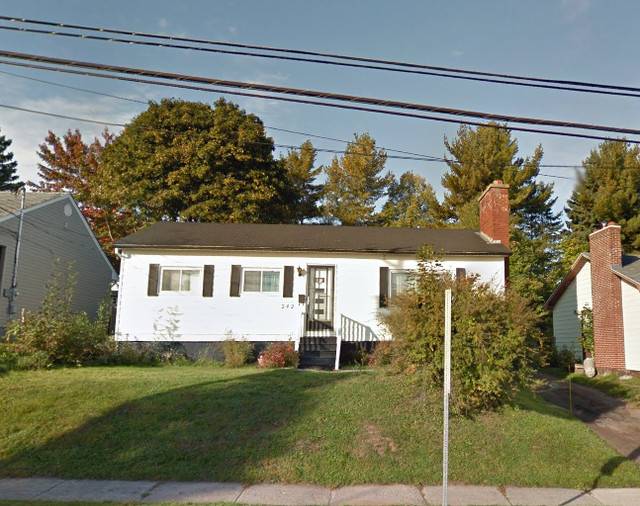 U2 - 3 bedroom apartment steps to Moncton's best amenities