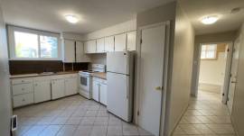 U9 - 1 bedroom with off street parking!