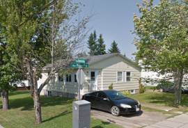 U3 - Room rental available, utilities ALL included