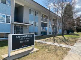 Capri Gardens - 2 Bed 1 Bath Apartment for Rent