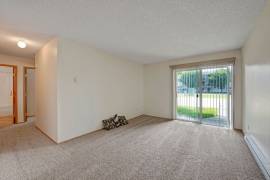 Pet Friendly 2 Bedroom - In-Suite Washer & Dryer