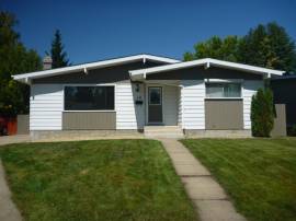 AVAILABLE OCT 1ST 2 BDRM LOWER SUITE CLOSE TO  RDP/ COLLEGE
