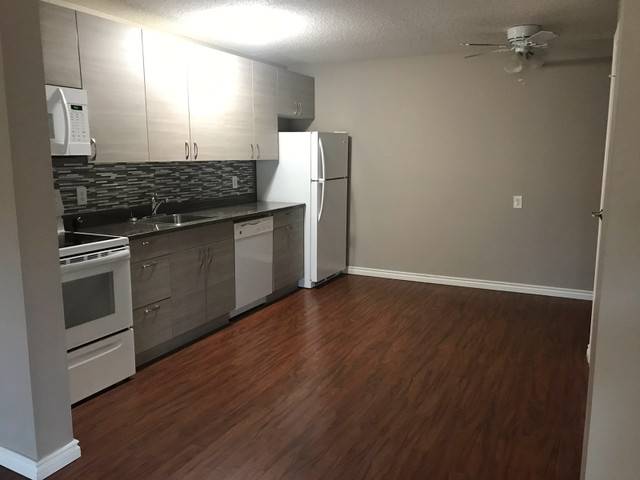Top Floor, 1 Bedroom, Alberta Condo