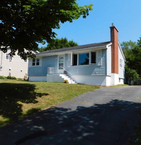 Timberlea, 3 Bedroom 1 Bath home for rent. October 1st