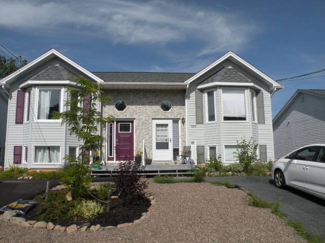 TIMBERLEA CHARMING 3 BEDROOM LARGE PRIVATE YARD