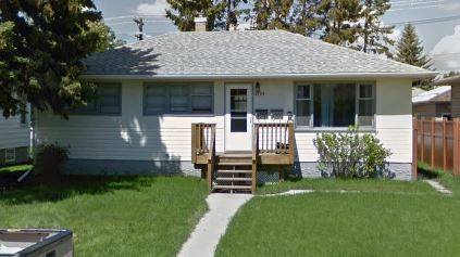 Conveniently Located Main Floor Unit in Mountview!