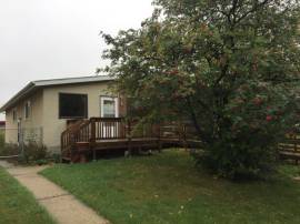 CRAZY DEAL!! ONLY $1,175 - PET FRIENDLY IN EASTVIEW!!FREE RENT!!