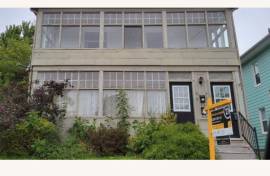 Beautiful duplex for rent centrally located by Jones lake