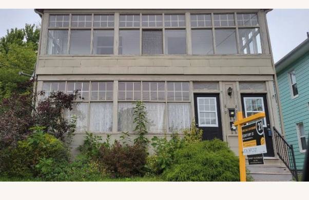 Beautiful duplex for rent centrally located by Jones lake