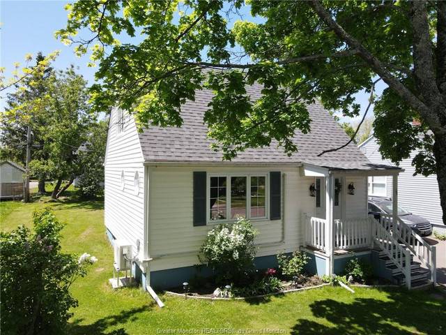 2 BEDROOM HOUSE - CLOSE TO THE MONCTON HOSPITAL - AVAIL NOW