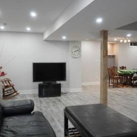 1 Bedroom X-Large Furnished Basement Apartment in Newmarket