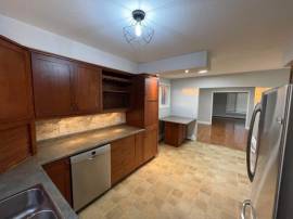2 BEDS 1 BATH + BONUS ROOM.