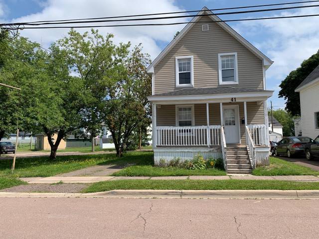 41 CARLYLE - 3 BEDROOM HOME- DOWNTOWN - QUIET STREET - NOW