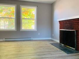 2 BED - TOP FLOOR UNIT- CLOSE TO HOSPITAL - AVAIL NOV