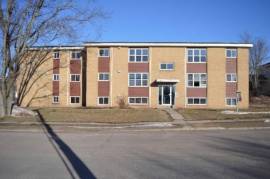 2 Bedroom Apartment Heat and Lights included