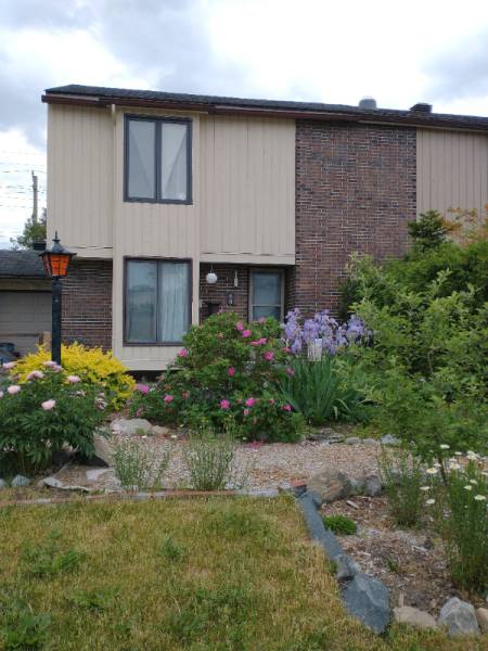 Craig Henry - 4 Bedroom available for Dec 1
