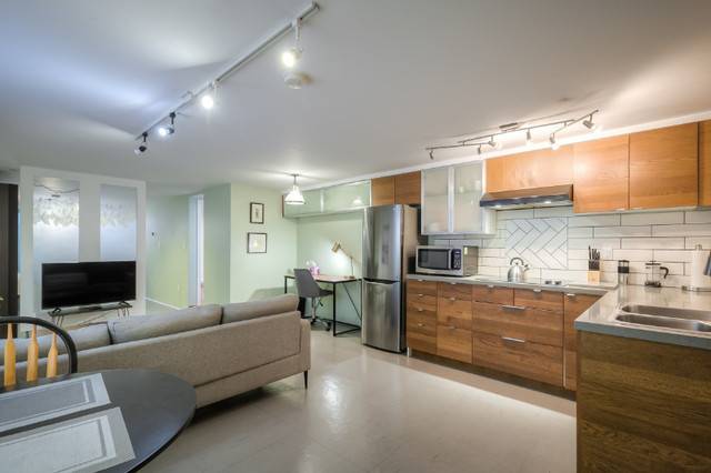 Cozy Studio Apartment at Scarlett and St. Clair
