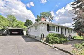 TO RENT: Single Family Home in Nepean