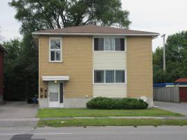 $1800 3 bedroom apartment west end immaculate duplex