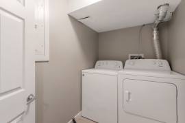 Roommates Wanted - Young Professionals | Brandnew All-Inclusive