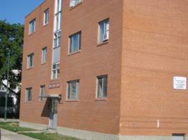 701 Wellington Ave - 1 BR - available Nov 15th