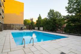 Price reduced! Downtown 2 bed 2 bath Flexible move-in date