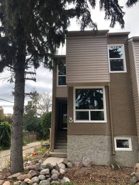 3 Bed 1 Bath in Fort Rouge / Lord Roberts *Pet Friendly*