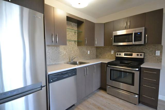 BRIGHT, MODERN BACHELOR! Osborne Village MOVE IN BONUS!