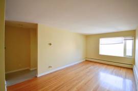 LAST ONE AVAILABLE!! 1 BDRM near Misericordia Hospital!