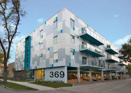 Beautiful 2 Bedroom 1 Bathroom Condo on Stradbrook Avail. Immed.