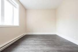 University Manor I & II - Studio Suite Apartment for Rent