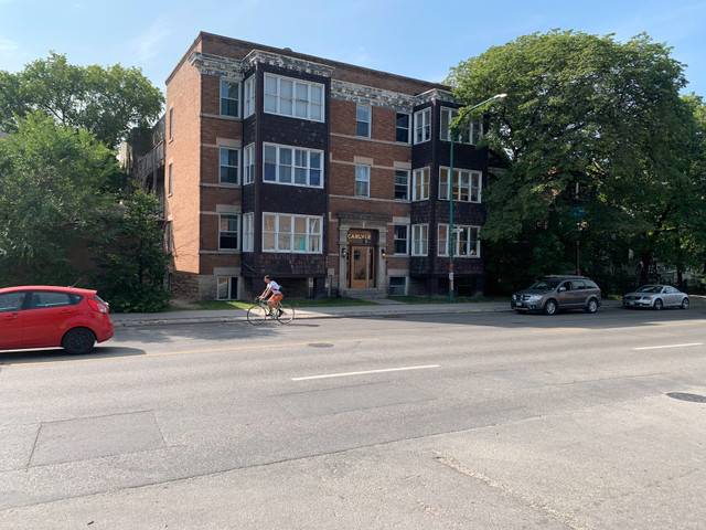 MASSIVE 1 B. R. 580 Broadway $964 includes all utilities.
