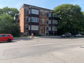 MASSIVE 1 B. R. 580 Broadway $964 includes all utilities.