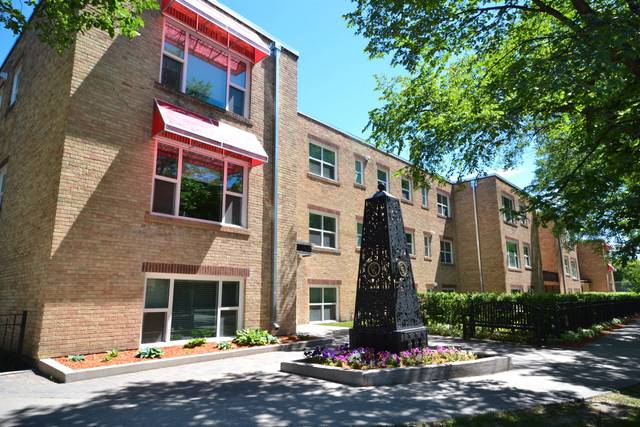 Large Renoed 1Bdrm West Broadway-$1147 with MOVEIN BONUS!
