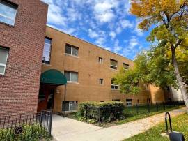$899 1bdrm-M/I BONUS 4 FALL! Affordable Student Housing Here!