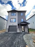 4 Rooms 3.5 baths single house for rent!