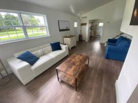 3 Bedroom 1.5 Bath all Inclusive Home-Clyde River