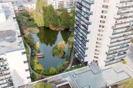 Burnaby 3 Bedroom Apartment for Rent - 9502 Erickson Drive