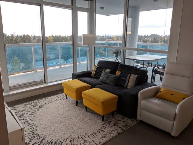 Delta Rise Apartment for Rent 2 Bed/2 Bath + Den