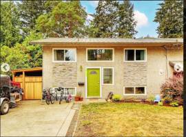 Pet friendly 4 bedroom 2 bath