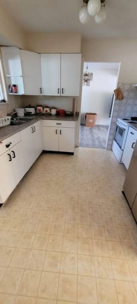 5 Bedroom Home for rent in Delta with huge yard!!!