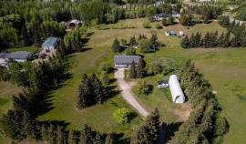 Spruce Grove  - Beautiful acreage