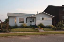 Alberta Side Basement Suite - Move in Ready!