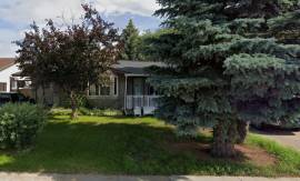 Beautiful 3 Bedroom Home in Bower!!
